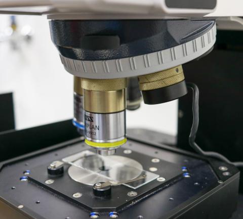 Raman spectrometer WITec alpha300 R